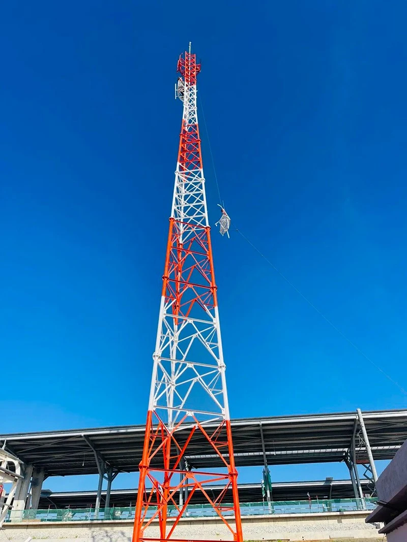 Three Legged Communication Tower factory Three Legged Communication Tower factory